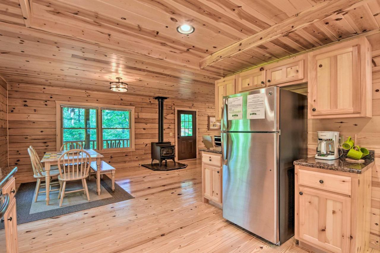 Secluded Cabin With Deck 13 Miles To Downtown マーフィ エクステリア 写真
