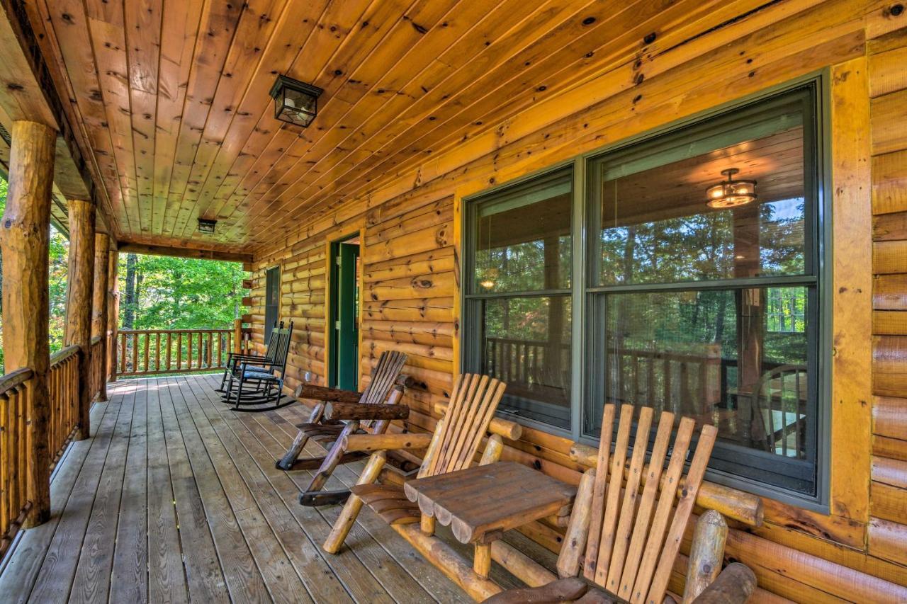 Secluded Cabin With Deck 13 Miles To Downtown マーフィ エクステリア 写真